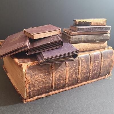 Lot 800B: 1816 Antique Bible & Books