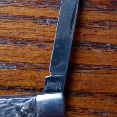 LOT 44  SMALL IMPERIAL POCKET KNIFE