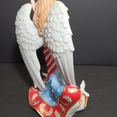 Lot 900: Lenox "God Bless America"