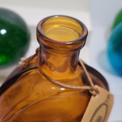 Lot 901: Wheaton Vintage Bottles, Peach Flower Frog and Green Bubble Paperweight