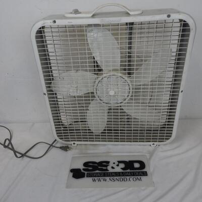 Lakewood Box Fan, Works, 20 In. Square
