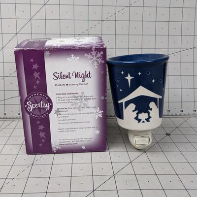 #9 Silent Night Scentsy Plug In Warmer