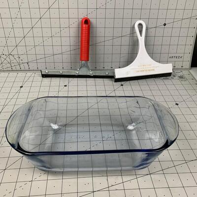 #106 Squeegees & Baking Dish