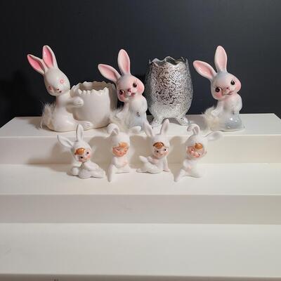 Lot 755: Vintage Easter Decorations