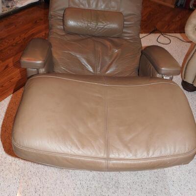 Leather Zero Gravity Recliner