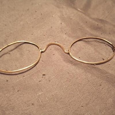 Antique 18k Gold Glasses Frame and 4 US Coins