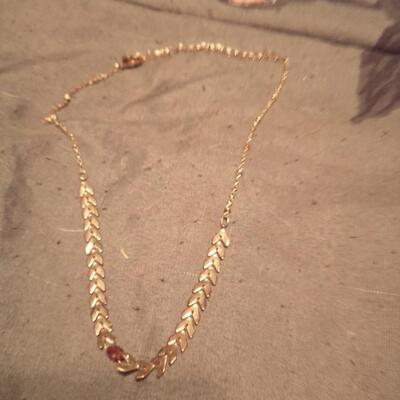 Pretty little Necklace Vintage