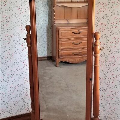 Lot #188  Vintage Henry Link Knotty Pine Cheval Mirror
