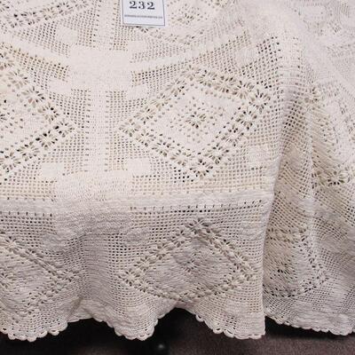 Large Vintage Very Fancy Hand Crocheted Queen Size Bed Spread About 72
