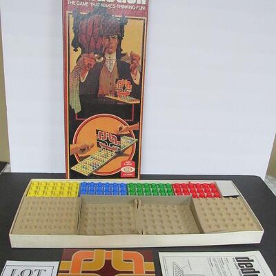 Deduction Game, 1976, Complete, Pegs Were Never Taken Apart Yet