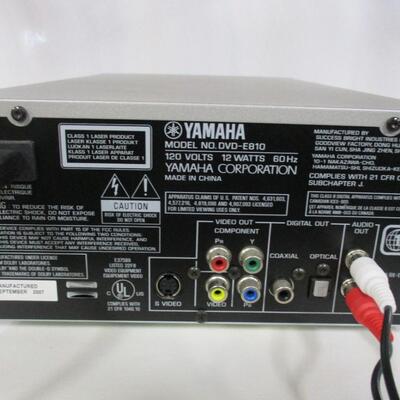 Yamaha Natural Sound DVD Player DVD-E810