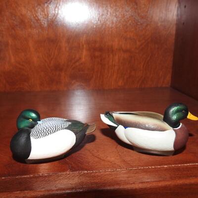 Pair of miniature duck decoys