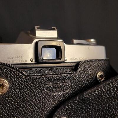 Lot 11: Vintage TOPCON Uni 35mm Camera w/ 53mm Lens and Case