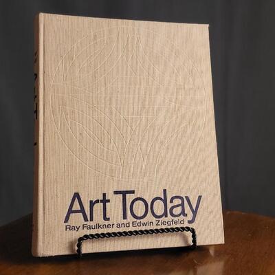 Lot 15: Vintage 1969 ART TODAY Hardback Book