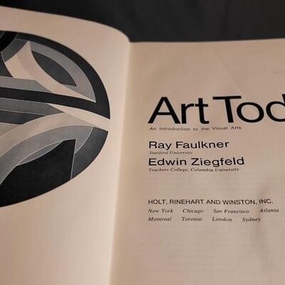 Lot 15: Vintage 1969 ART TODAY Hardback Book