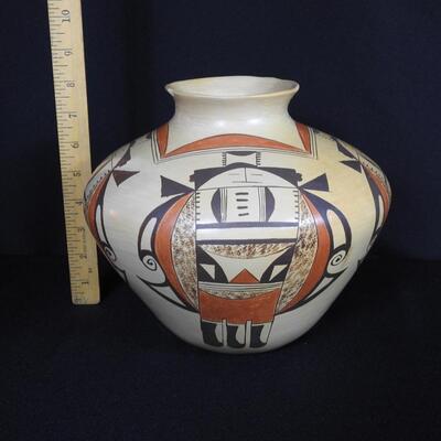 Vintage Hopi Poly chrome pottery jar