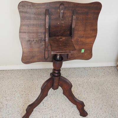 Vintage Slant Top Mahogany Stand