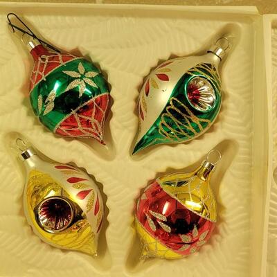 Lot 18: Antique & Vintage Christmas Ornaments Lot with Topper