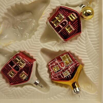 Lot 18: Antique & Vintage Christmas Ornaments Lot with Topper