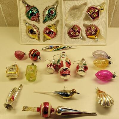 Lot 18: Antique & Vintage Christmas Ornaments Lot with Topper