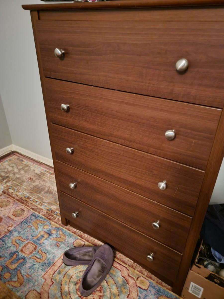 Man's Dresser..do not know the dimensions..you buy, you move you load