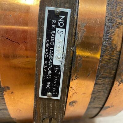 Vintage R.K. Radio Laboratories Wood Beer Wine Barrel Cask AM Radio Keg Works