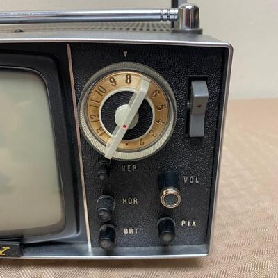 Vintage Retro Sony Portable Micro TV 5-303W Works