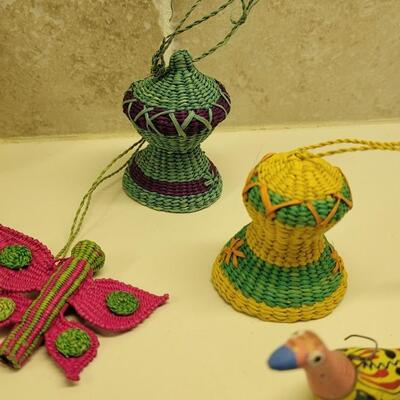 Lot 27: Vintage Mexican Folk Art Handpainted Ceramic Ornaments and Woven Mexican Ornaments