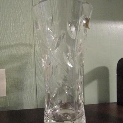 Lead Crystal (24%) Vase by Oneida- Approx 12 Inches Tall