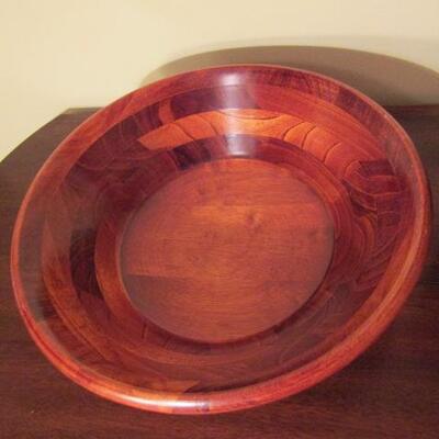 Set of Wooden Bowls- 1 Large Serving (Approx 14), 6 Smaller (Approx 7