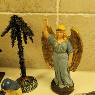 Lot 33: Vintage German Creche - Christmas Nativity