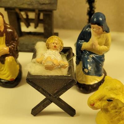 Lot 33: Vintage German Creche - Christmas Nativity