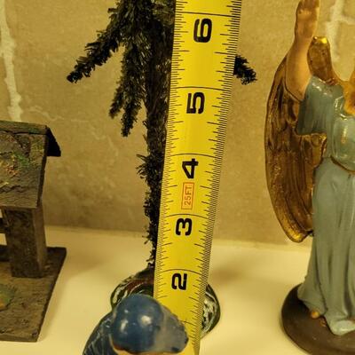 Lot 33: Vintage German Creche - Christmas Nativity