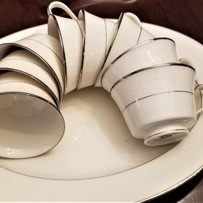 Lot #193  Set of Noritake China - "Marseilles" pattern