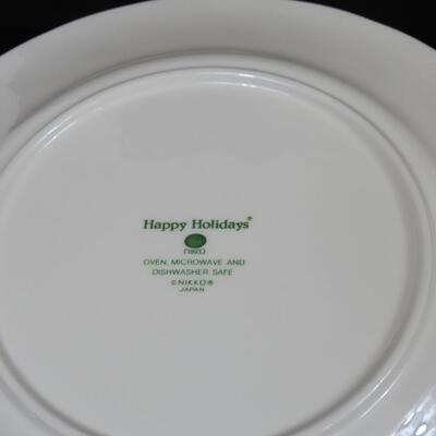 Holiday plate collection