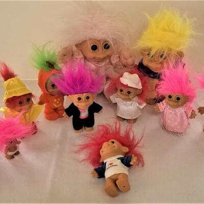 Lot #198   TROLL Lot - 13 pieces