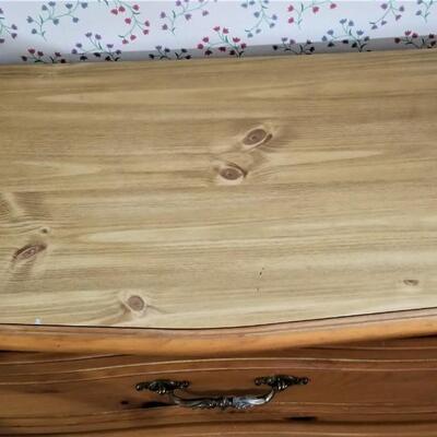 Lot #208  Small Chest/Nightstand - Knotty Pint