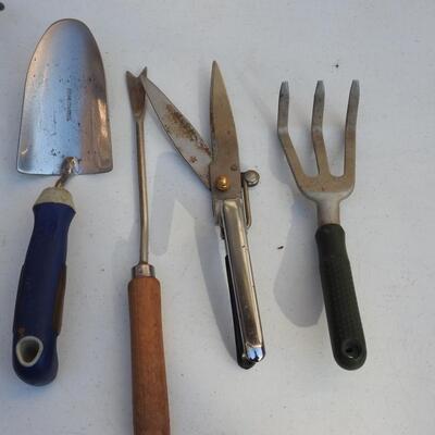 Grouping of Gardening Tools
