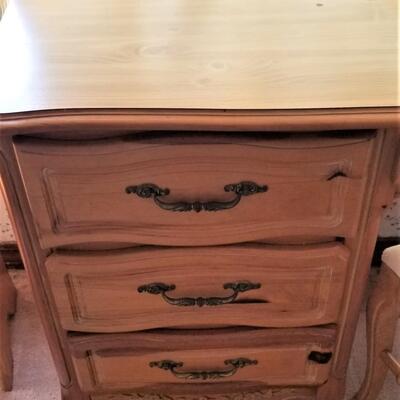 Lot #213  Vintage Student Desk with Chair - Henry Link furniture