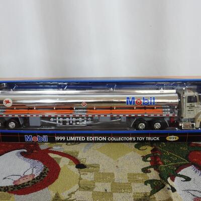 Mobile Oil Diecast Tanker