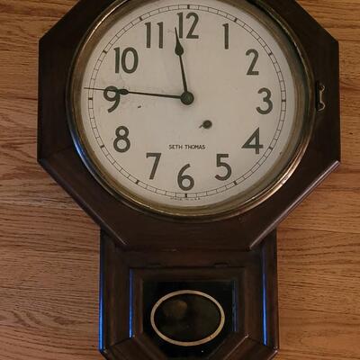 Lot 75: Antique Seth Thomas Wall Clock