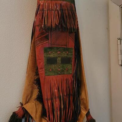 Lot 91: Vintage Tuareg Handpainted Bag