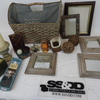 15 pc Home Decor, Golf Book End, Square Framed Mirrors, Divided Woven Basket