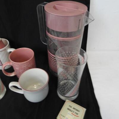 Pink Glassware Lot: 4 Pink Patterned Cups, 4 Mugs, Pitcher