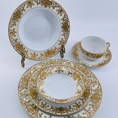 81 Piece ~ Noritake Gold Embossed â€œChristmas Ballâ€ ~ Service for 12 ~ Plus 8 Serving Pieces