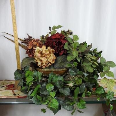 Large set of home decor