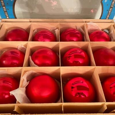 ST VINTAGE RED ORNAMENTS IN ORIGINAL BOX