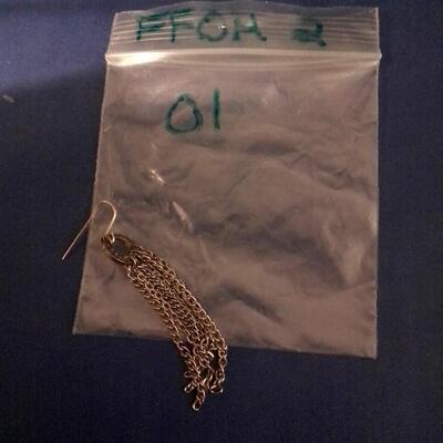 Single 3 gram 18k scrap earring