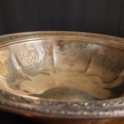 Lot 120: Antique 1919 TOWLE Louis XIV Large Sterling Silver Serving Bowl Chased