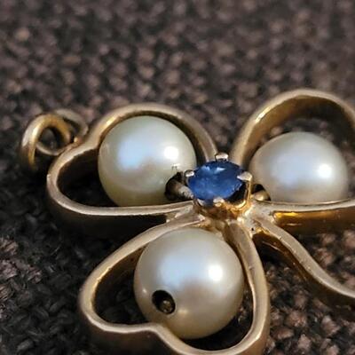 Lot 157: Vintage 14k Yellow Gold 3 Leaf Clover Charm Pendant